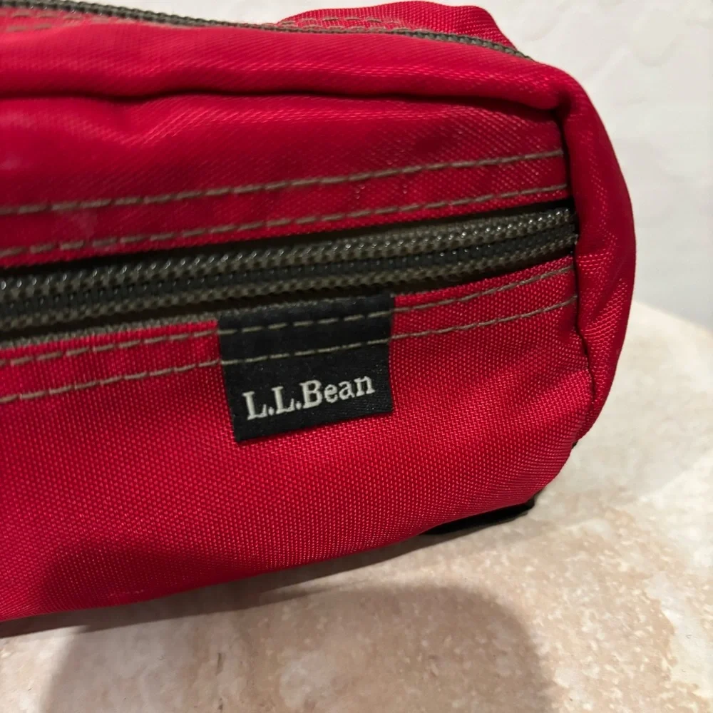 L.L Bean zip around cosmetic/tolietry pouch